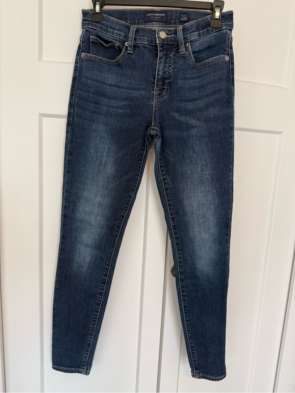 Lucky Brand Women’s Skinny Jeans in Dark Blue Wash